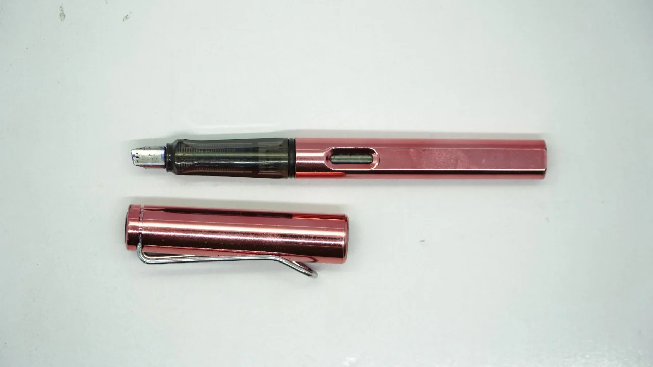 Calligraphy fountain cutt pen for Arabic calligraphy ( Color and Design may vary ) - Image 15